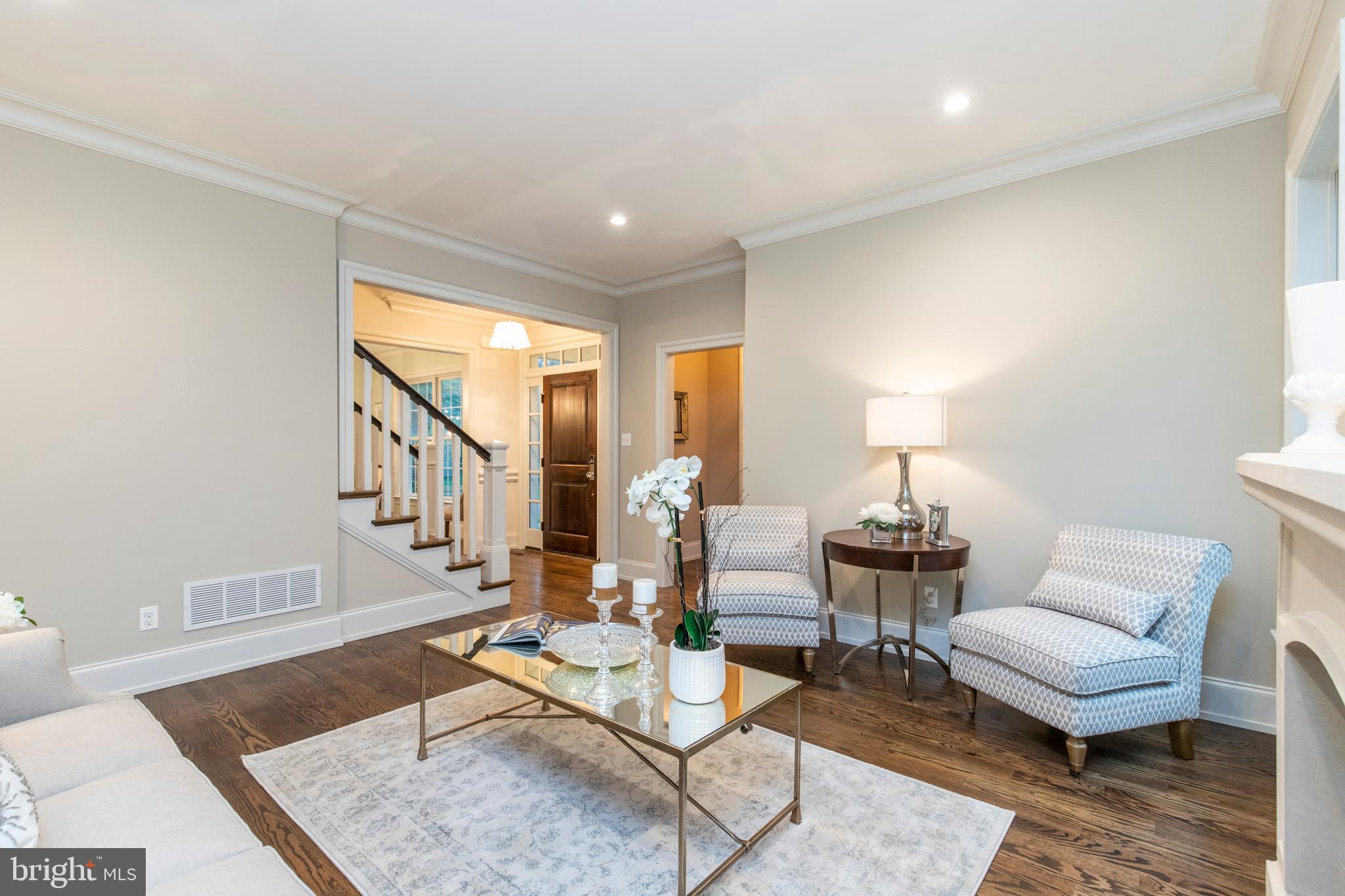 626 Broad Acres Road Narberth, PA 19072 - Photo 6 of 37 Living room