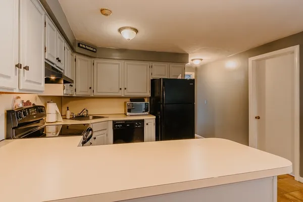 $249,900 | 10 Hulbert Road, Unit 10, Worcester, MA 01603