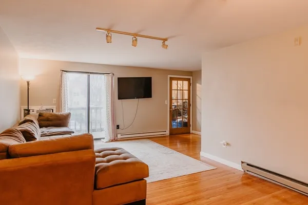 $249,900 | 10 Hulbert Road, Unit 10, Worcester, MA 01603