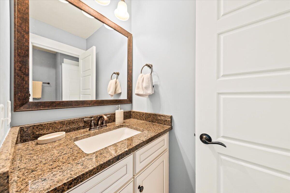 1192 Sharpestowne Court Mount Pleasant, SC 29466 - Photo 43 of 59 75-Jack & Jill Bath