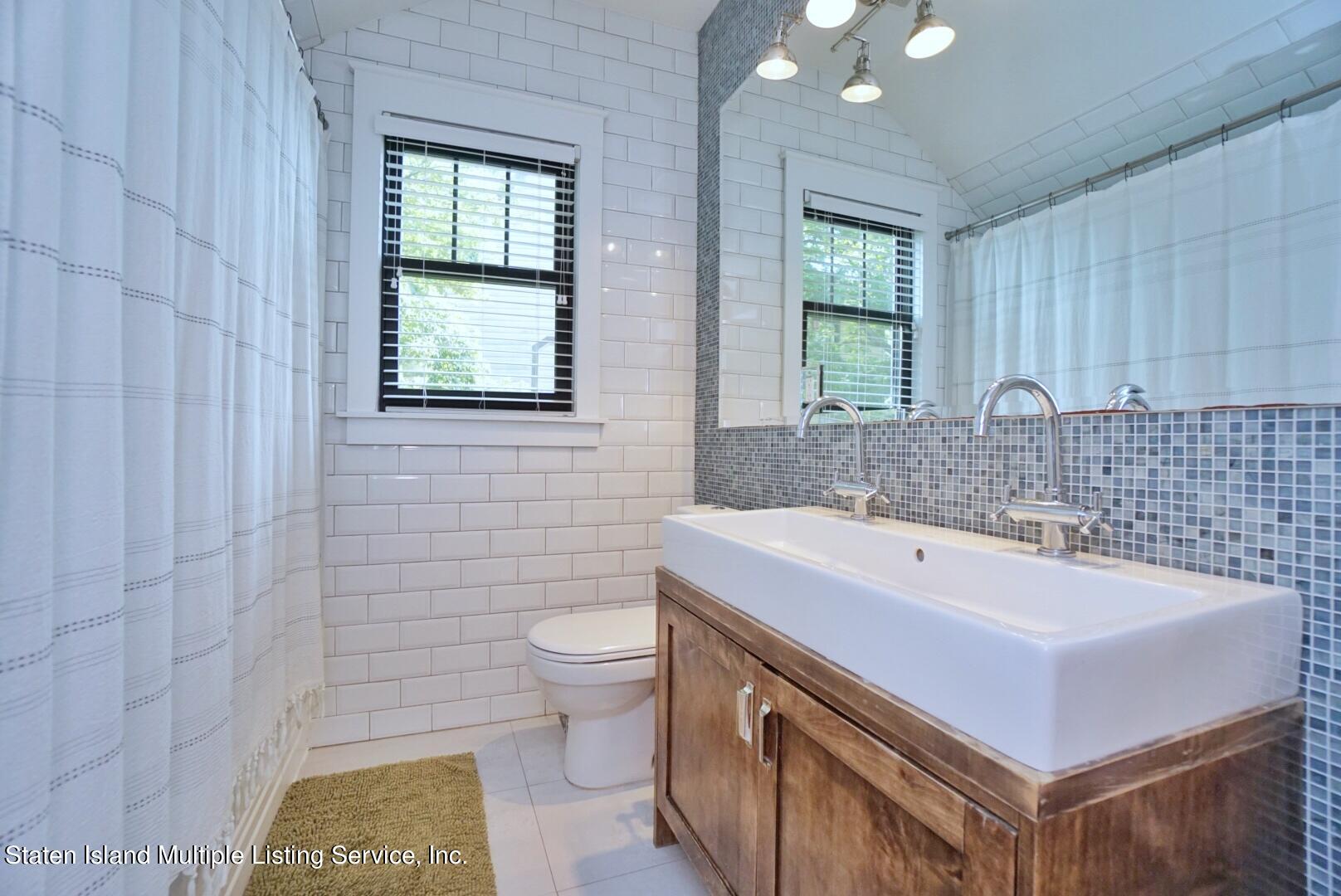 621 Manor Road Staten Island, NY 10314 - Photo 25 of 33 (25) FULL BATH