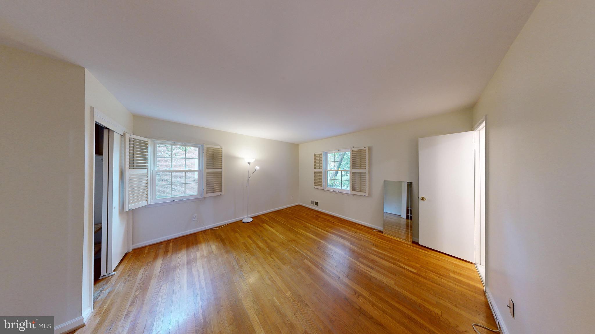 6703 Rannoch Road Bethesda, MD 20817 - Photo 9 of 27 Gallery Image 9