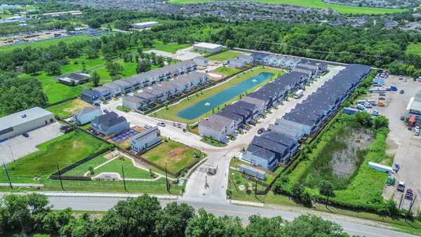 $2,600 | 3015 Pelon Cay Drive, Houston, TX 77047