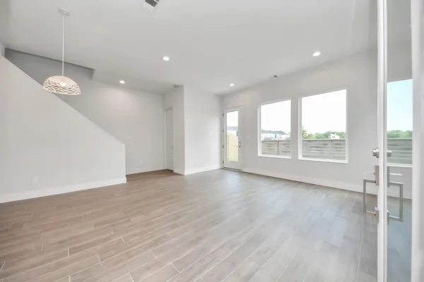 $2,600 | 3015 Pelon Cay Drive, Houston, TX 77047