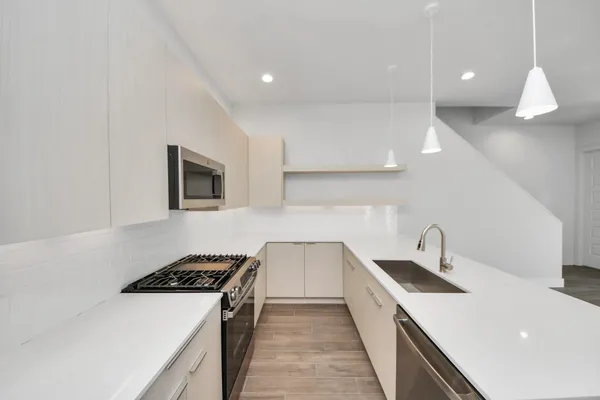 $2,600 | 3015 Pelon Cay Drive, Houston, TX 77047