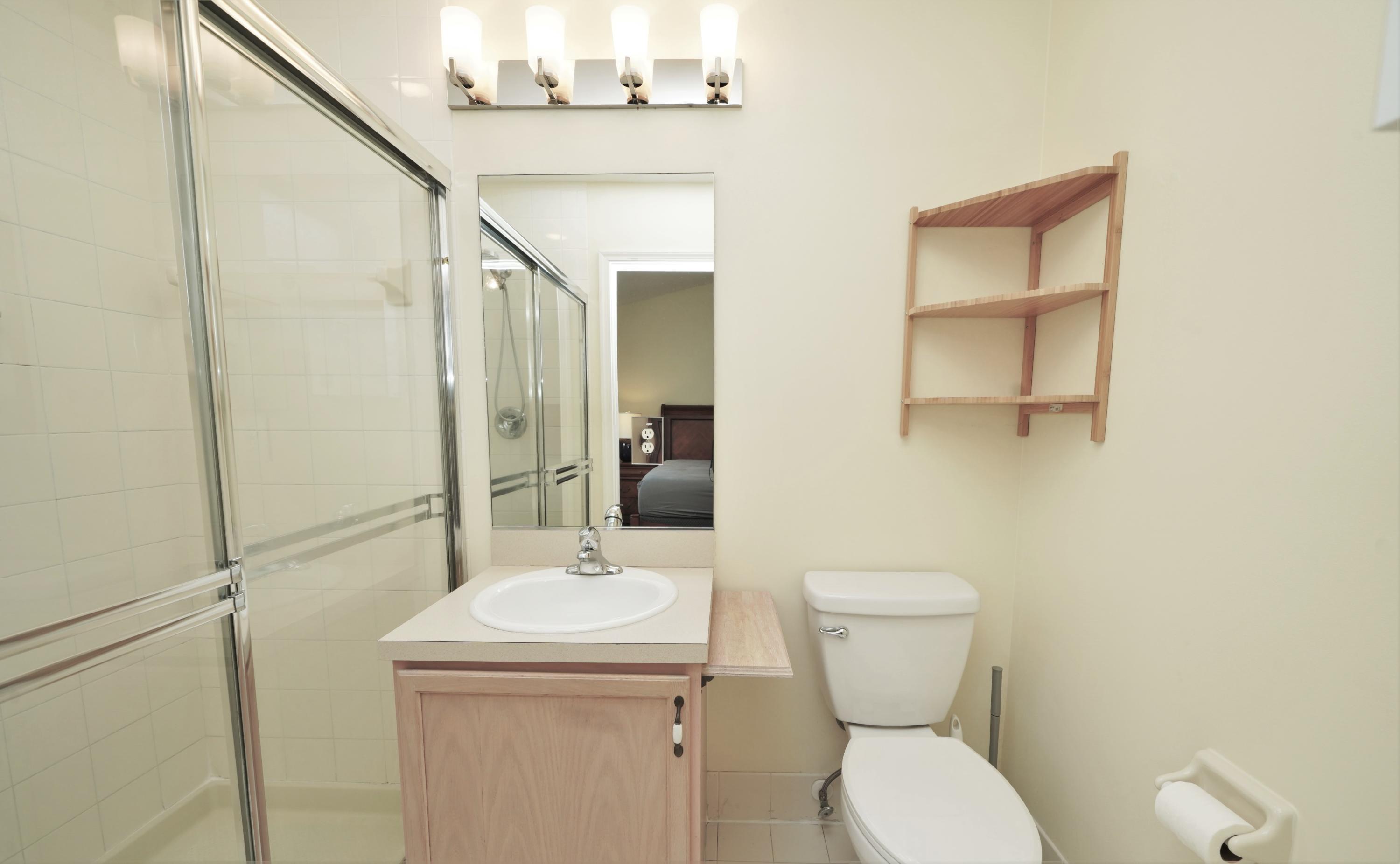 6973 Brook Hollow Road Lake Worth, FL 33467 - Photo 19 of 34 21 Master Bathroom