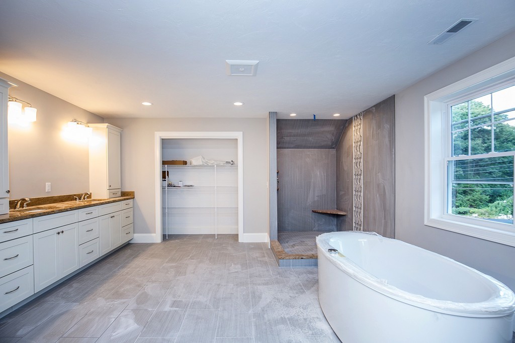 31 Wilmington Road Burlington, MA 01803 - Photo 20 of 29 Gallery Image 20