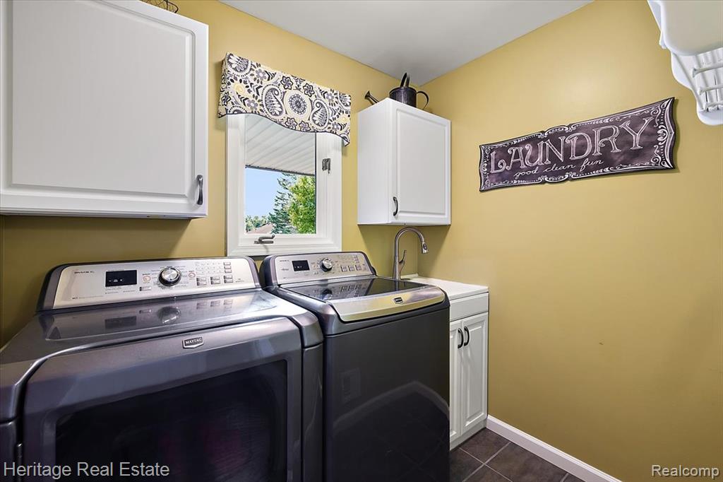 393 Coldiron Drive Rochester Hills, MI 48307 - Photo 16 of 51