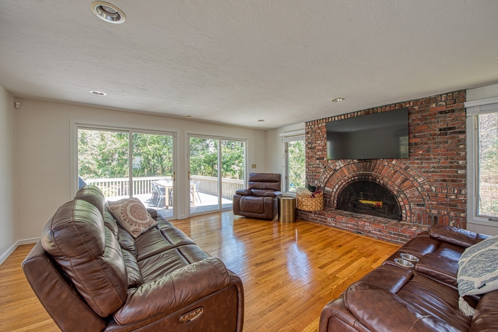 30 Ashcroft Road Sharon, MA 02067 - Photo 11 of 31