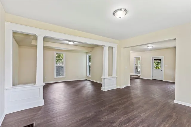 $299,950 | 526 South Maple Street, Ottawa, KS 66067