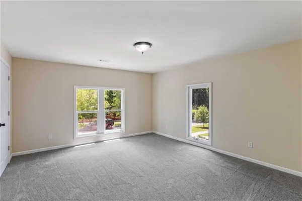 $299,950 | 526 South Maple Street, Ottawa, KS 66067