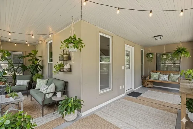 $299,950 | 526 South Maple Street, Ottawa, KS 66067