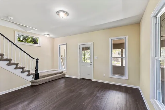 $299,950 | 526 South Maple Street, Ottawa, KS 66067