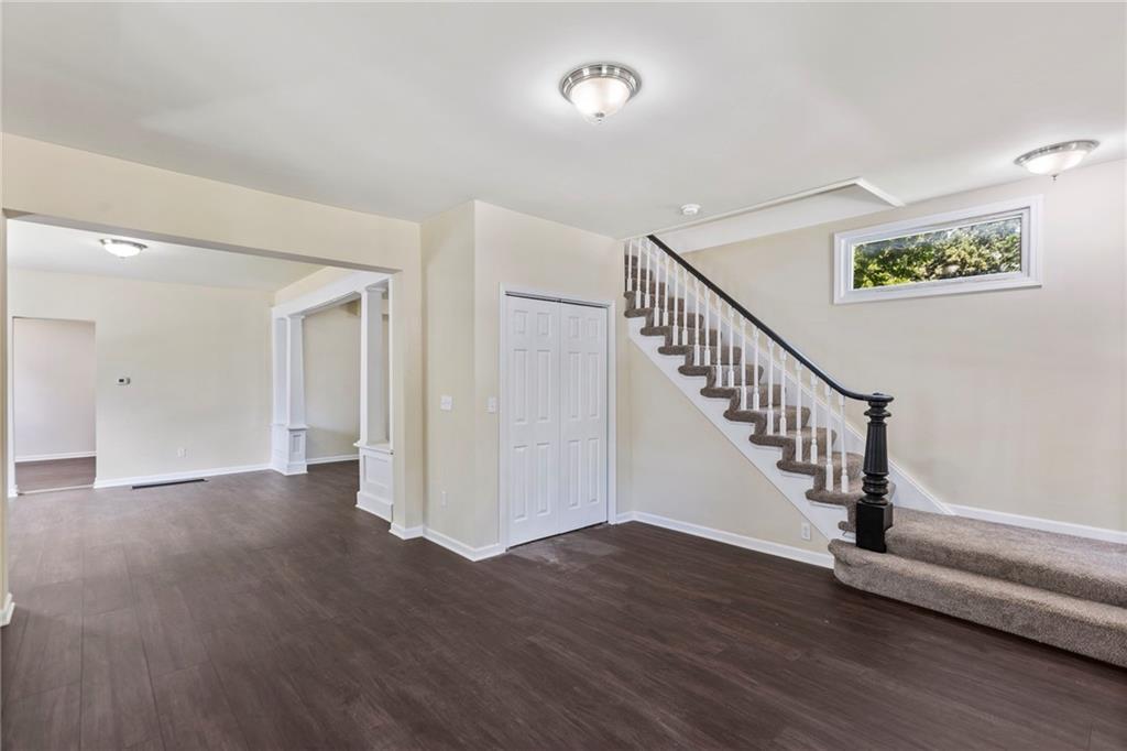 526 South Maple Street Ottawa, KS 66067 - Photo 10 of 52