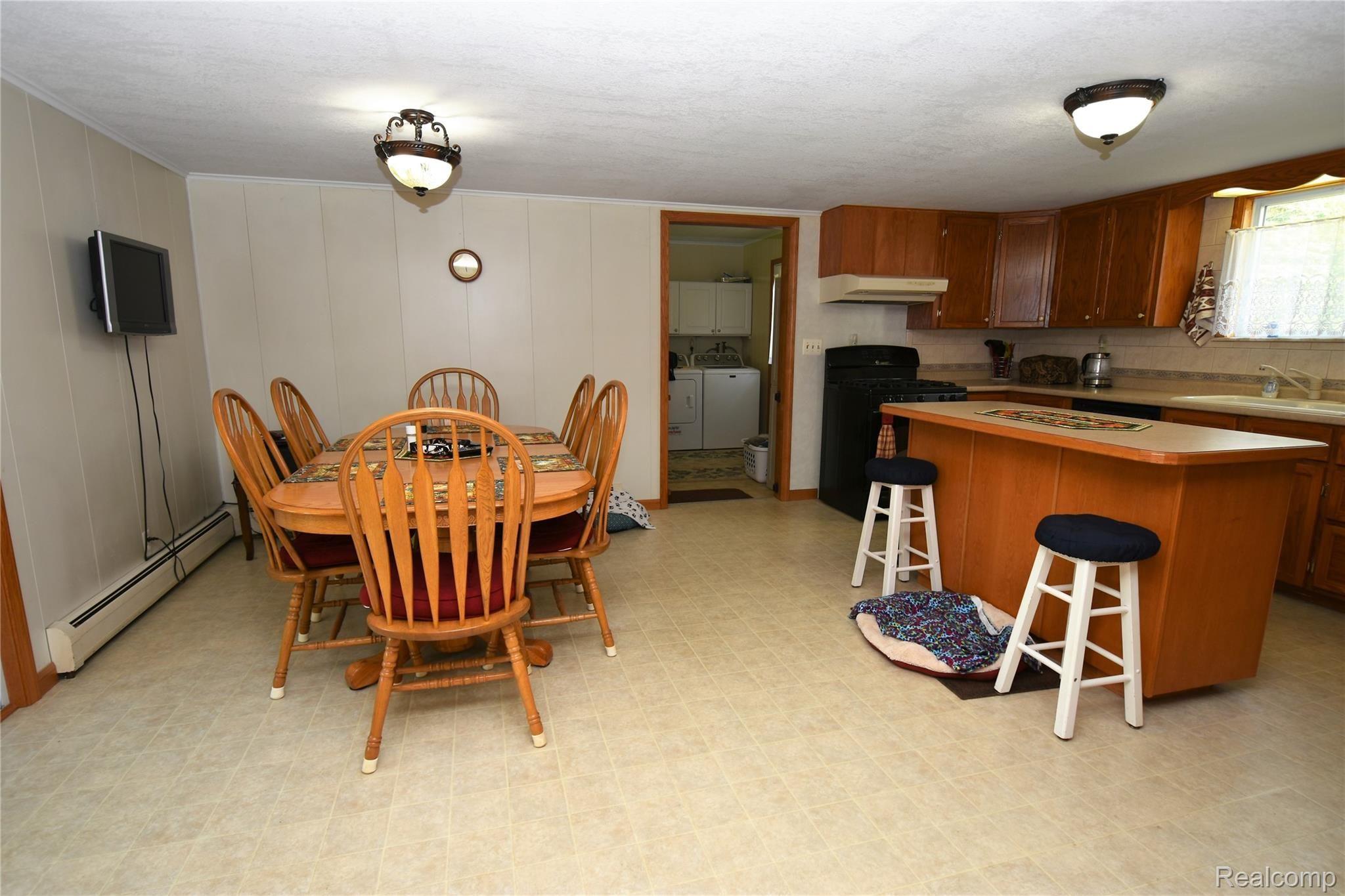 6249 Clear Lake Road Imlay City, MI 48444 - Photo 8 of 41 DSC_9765.JPG