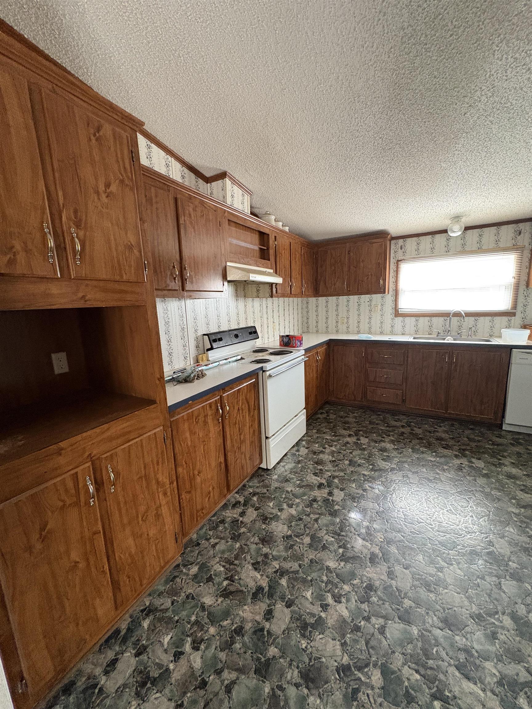 2070 Martin Street Loris, SC 29569 - Photo 13 of 24