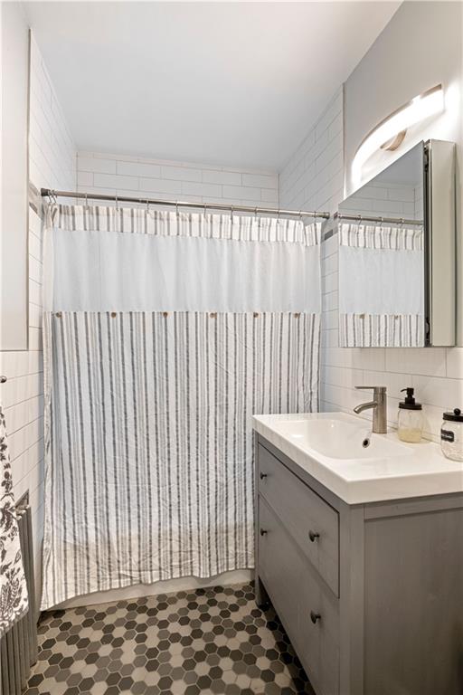 742 East 37th Street Brooklyn, NY 11210 - Photo 7 of 16