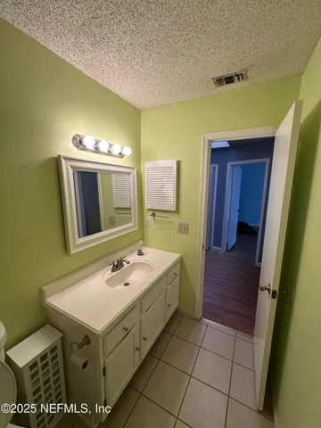 $1,800 | 1855 Alberta Court North, Middleburg, FL 32068