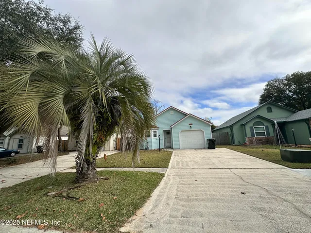 $1,800 | 1855 Alberta Court North, Middleburg, FL 32068