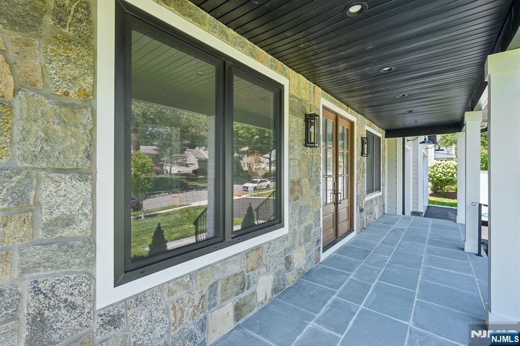 51 Herfort Road Wayne, NJ 07470 - Photo 4 of 48