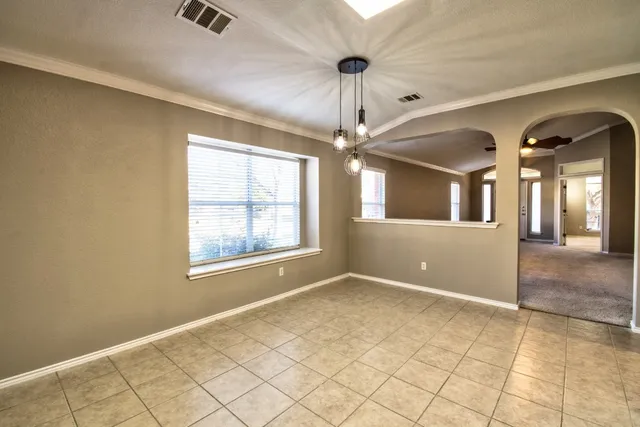 $2,500 | 10700 Beard Avenue, Austin, TX 78748