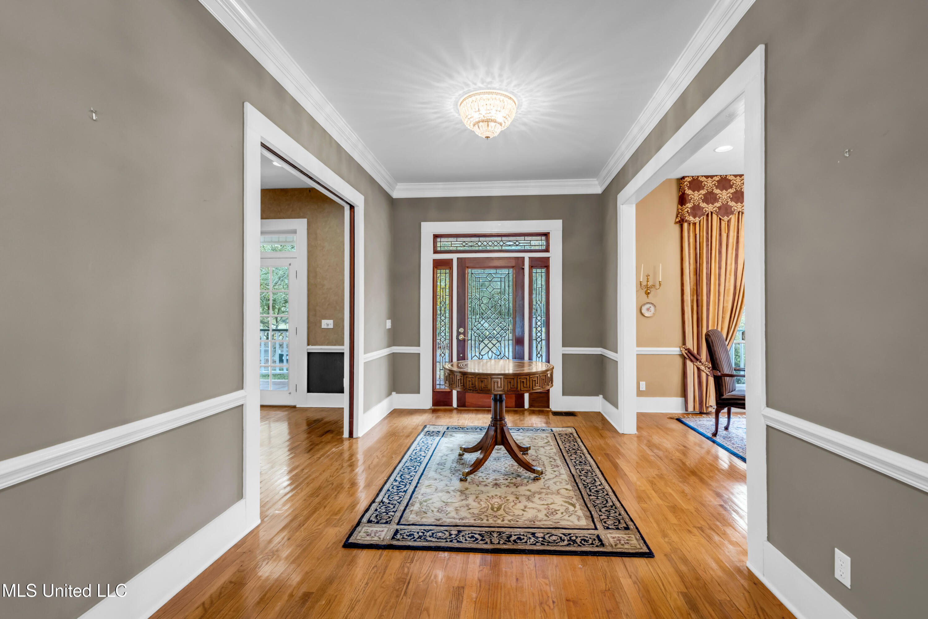 1401 Ladnier Road Gautier, MS 39553 - Photo 4 of 55 Grand Foyer