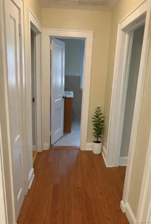 $2,975 | Undisclosed Address, Lindenhurst, NY 11757