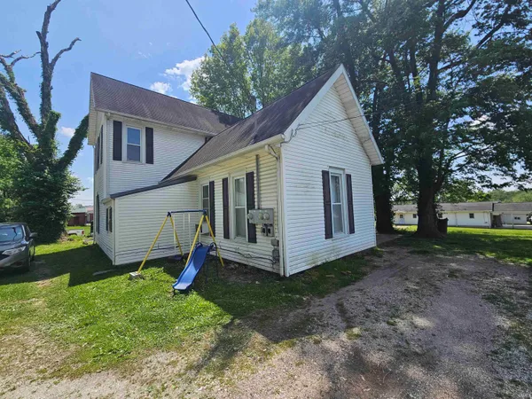 $249,900 | 900 Cherry Street, Petersburg, IN 47567