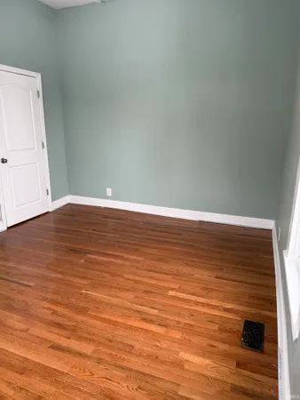$249,900 | 900 Cherry Street, Petersburg, IN 47567
