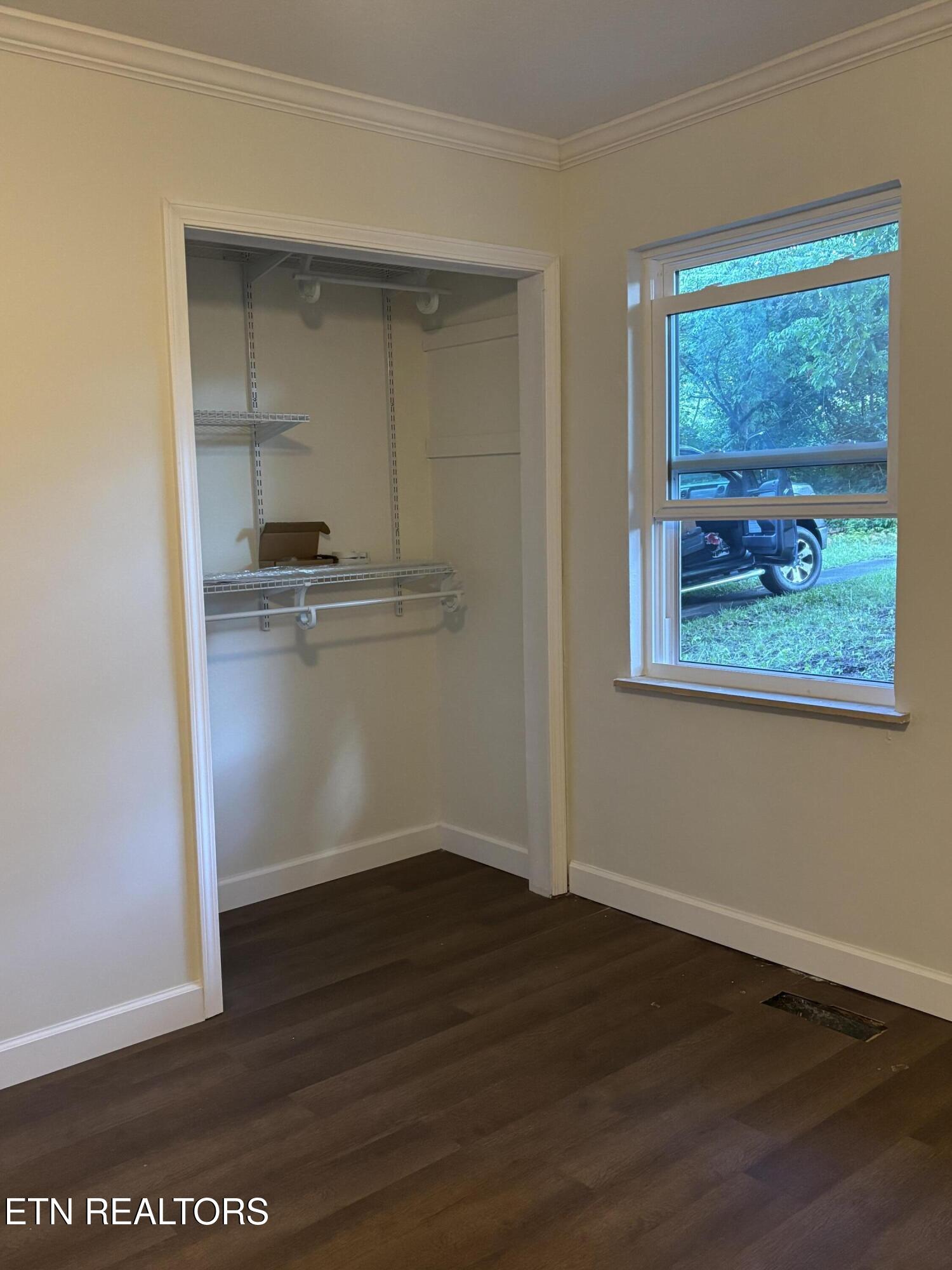 720 Poplar Lane Winfield, TN 37892 - Photo 6 of 10 Poplar guest