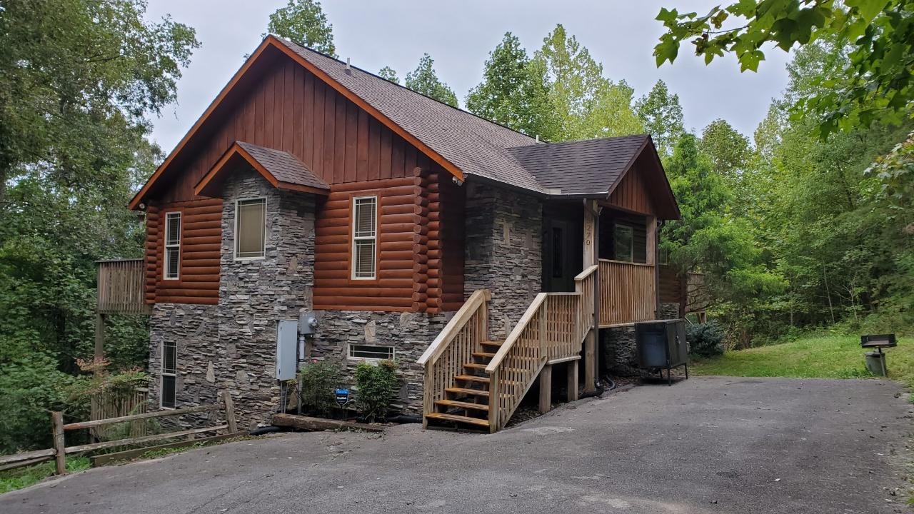 5270 Riversong Way Sevierville, TN 37876 - Photo 1 of 33 Gallery Image 1
