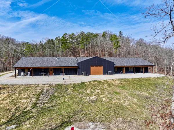 $845,000 | 1044 Carter 154, Fremont, MO 63941