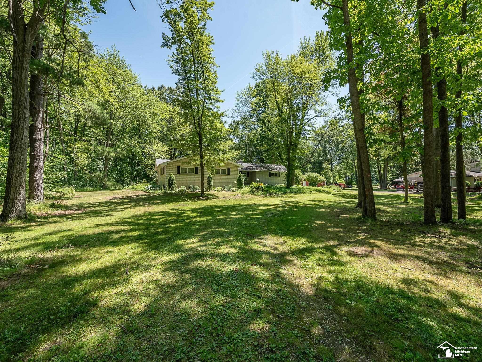12484 Fessner Road Carleton, MI 48117 - Photo 37 of 54 Front Yard