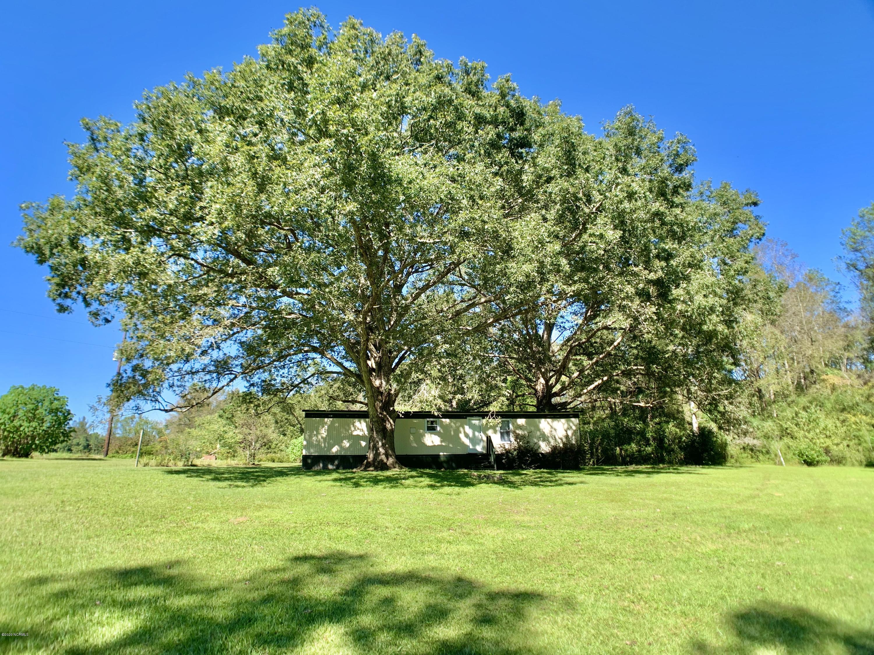 774 Golf Course Road Whiteville, NC 28472 - Photo 1 of 20 Front Trailer