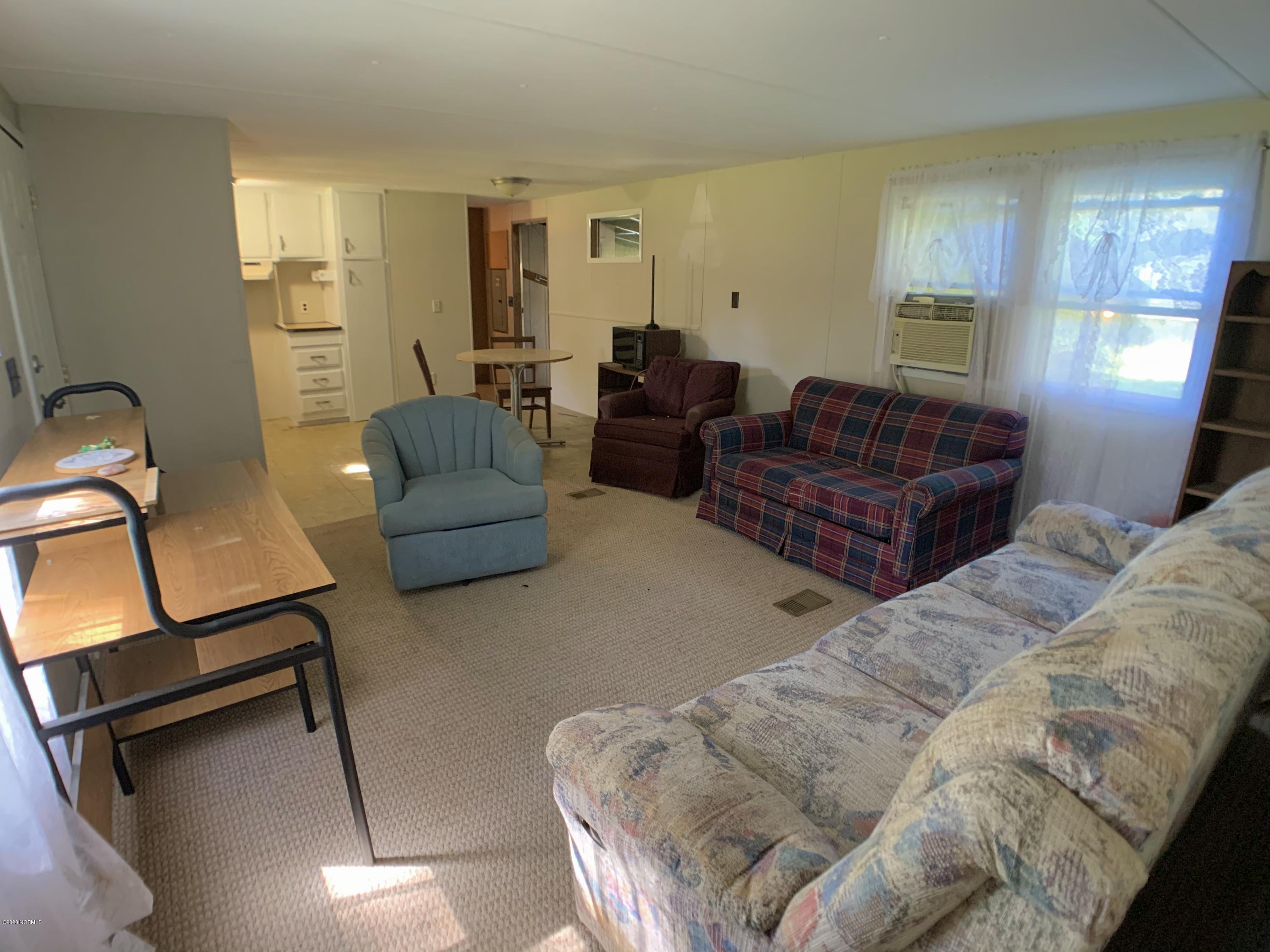 774 Golf Course Road Whiteville, NC 28472 - Photo 13 of 20 Living Room 2