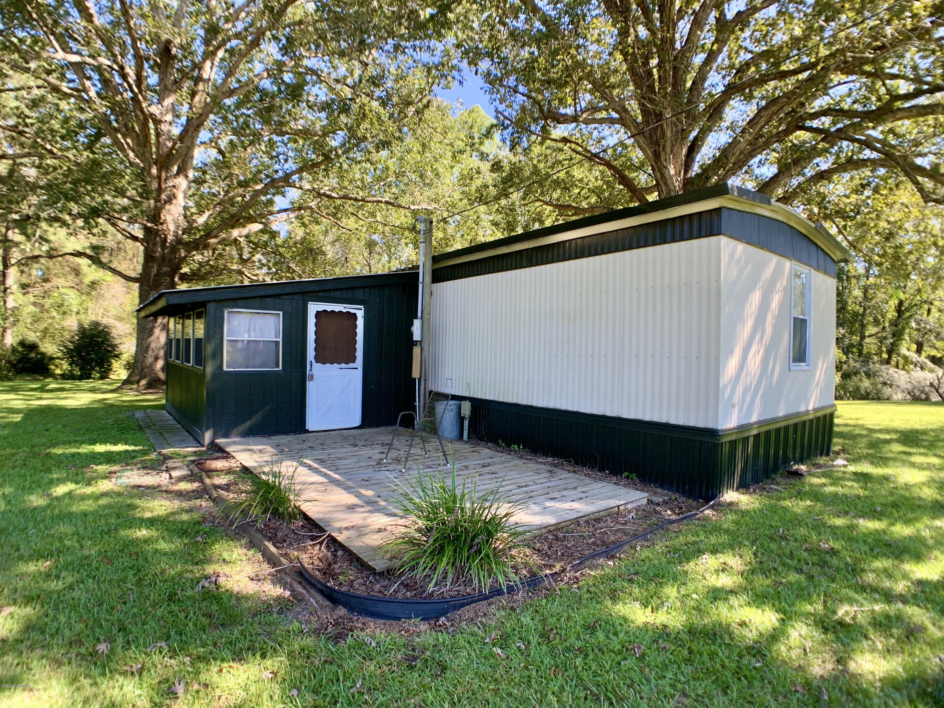 774 Golf Course Road Whiteville, NC 28472 - Photo 5 of 20 Rear 2