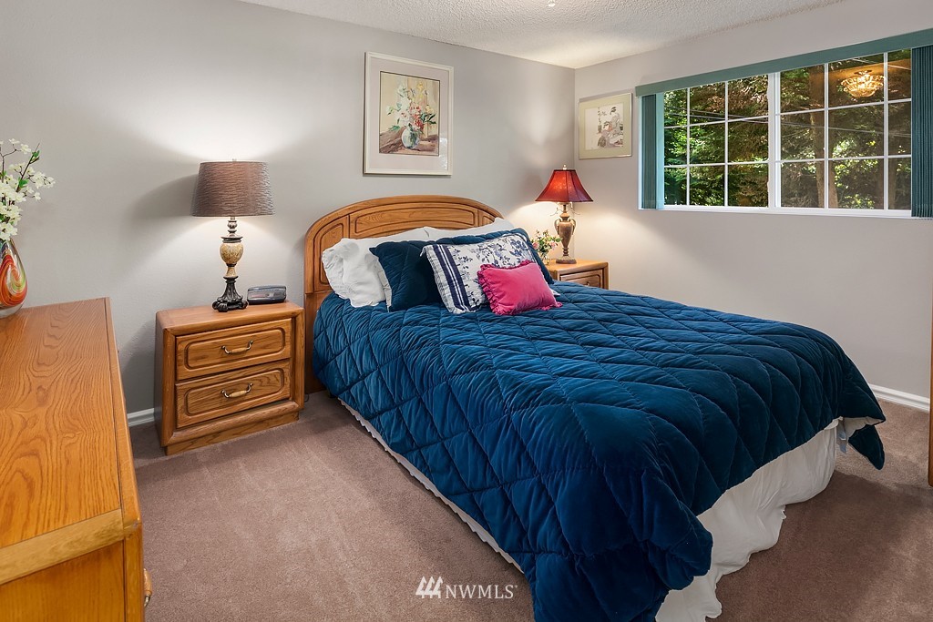 22223 49th Avenue Southeast Bothell, WA 98021 - Photo 11 of 19