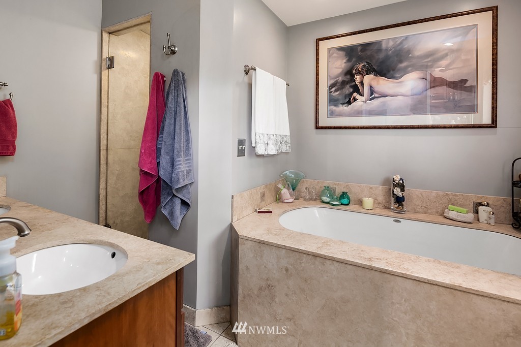 22223 49th Avenue Southeast Bothell, WA 98021 - Photo 8 of 19