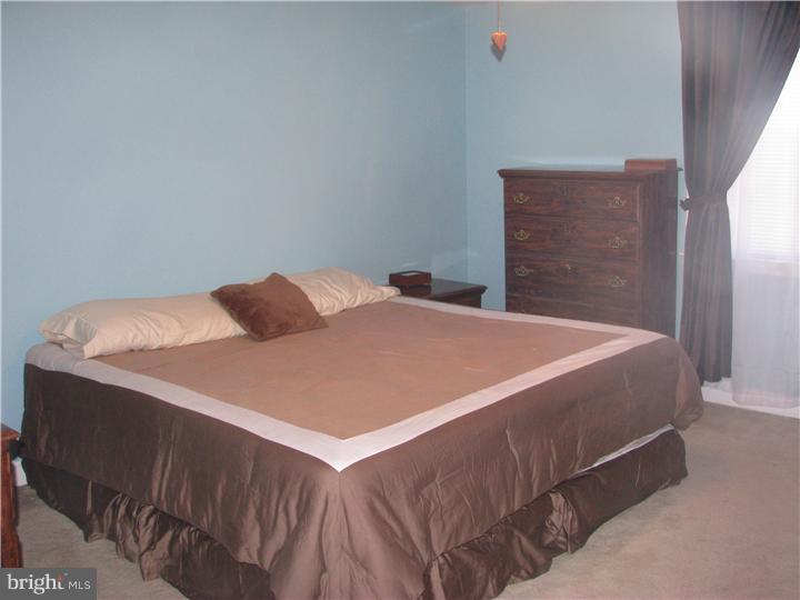 336 Rively Avenue Collingdale, PA 19023 - Photo 13 of 15 Bedroom - Main