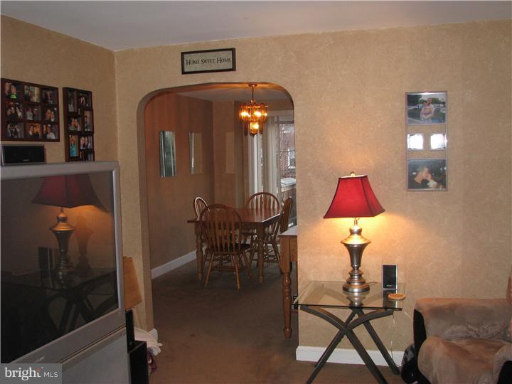 336 Rively Avenue Collingdale, PA 19023 - Photo 6 of 15 Dining Room