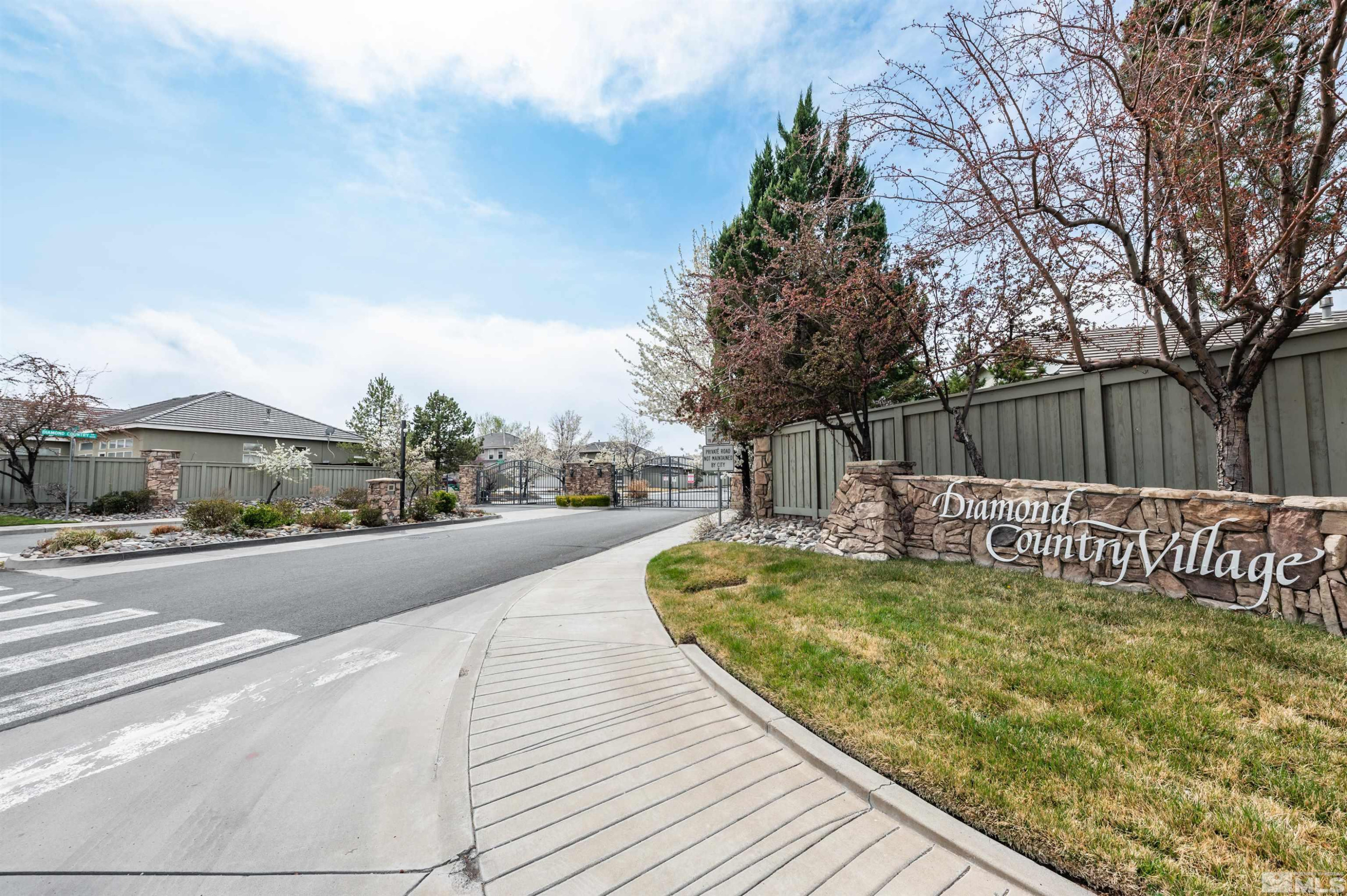 9915 Bandana Way Reno, NV 89521 - Photo 39 of 40 a view of a house with backyard and sitting area