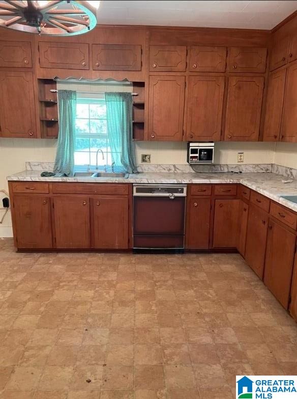 1584 County Road 61 Fruithurst, AL 36262 - Photo 13 of 56