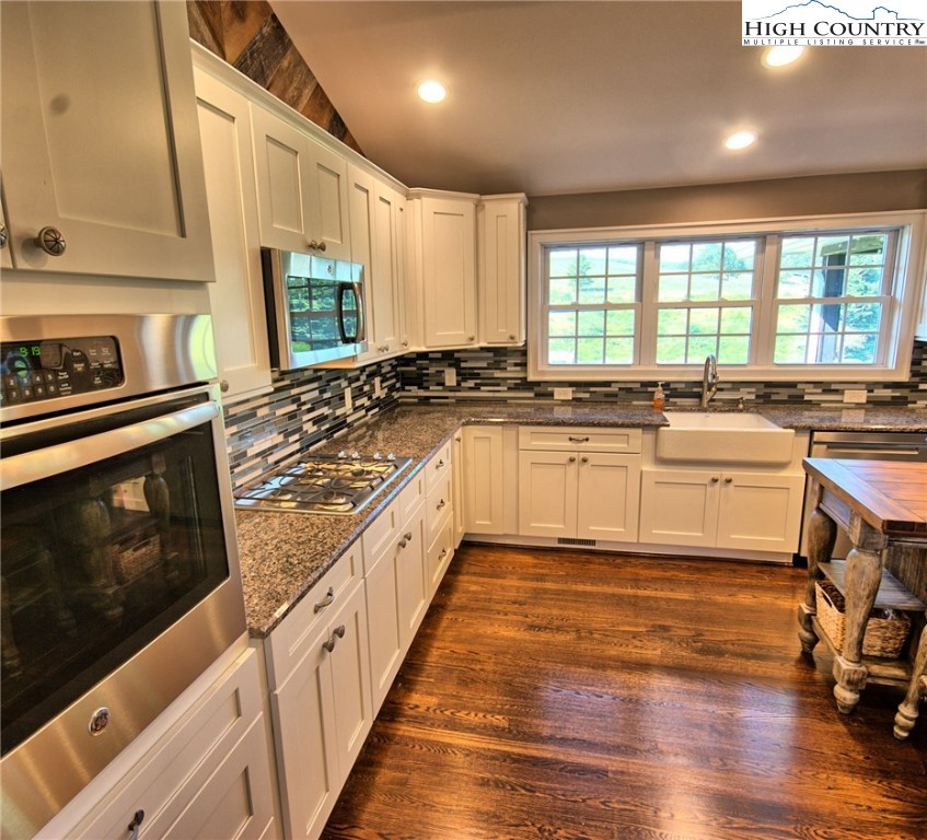 131 Raven's Ridge Lane Jefferson, NC 28640 - Photo 5 of 21 Gallery Image 5