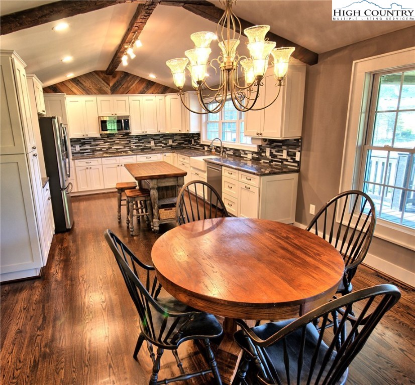 131 Raven's Ridge Lane Jefferson, NC 28640 - Photo 7 of 21 Gallery Image 7