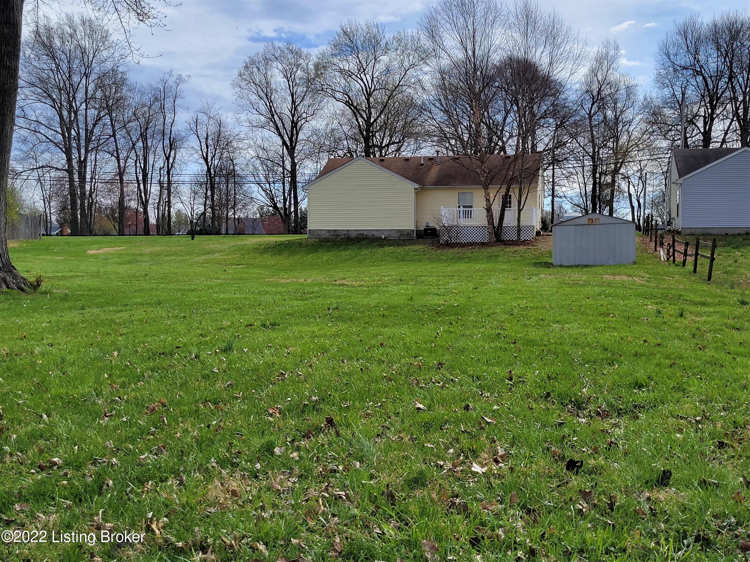 6712 Terry Road Louisville, KY 40258 - Photo 4 of 52 Spectacular!