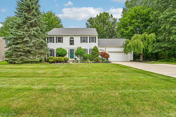 $549,900 | 32096 Teasel Court, Avon Lake, OH 44012