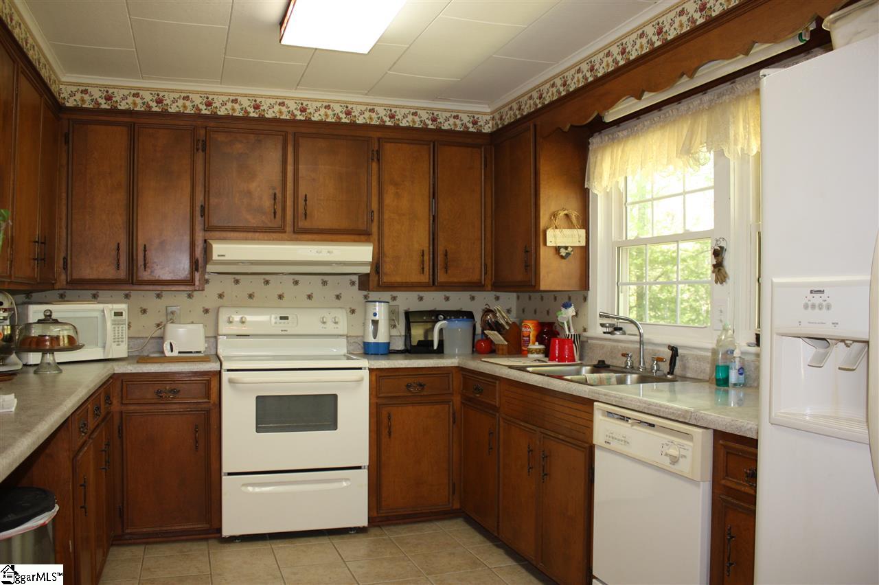 451 Peniel Road Columbus, NC 28722 - Photo 5 of 12 Gallery Image 5