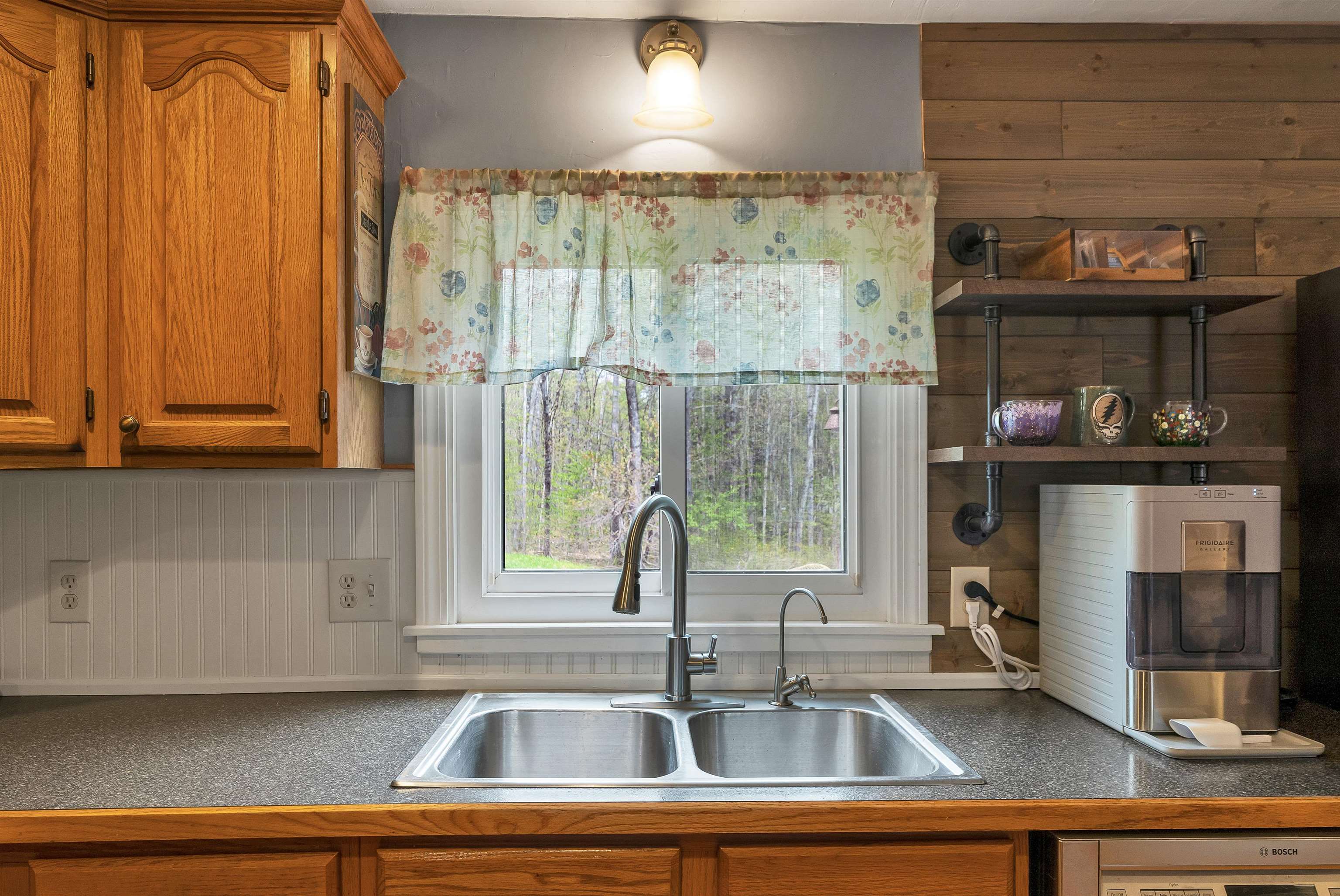 46 Albin Road Bow, NH 03304 - Photo 11 of 58
