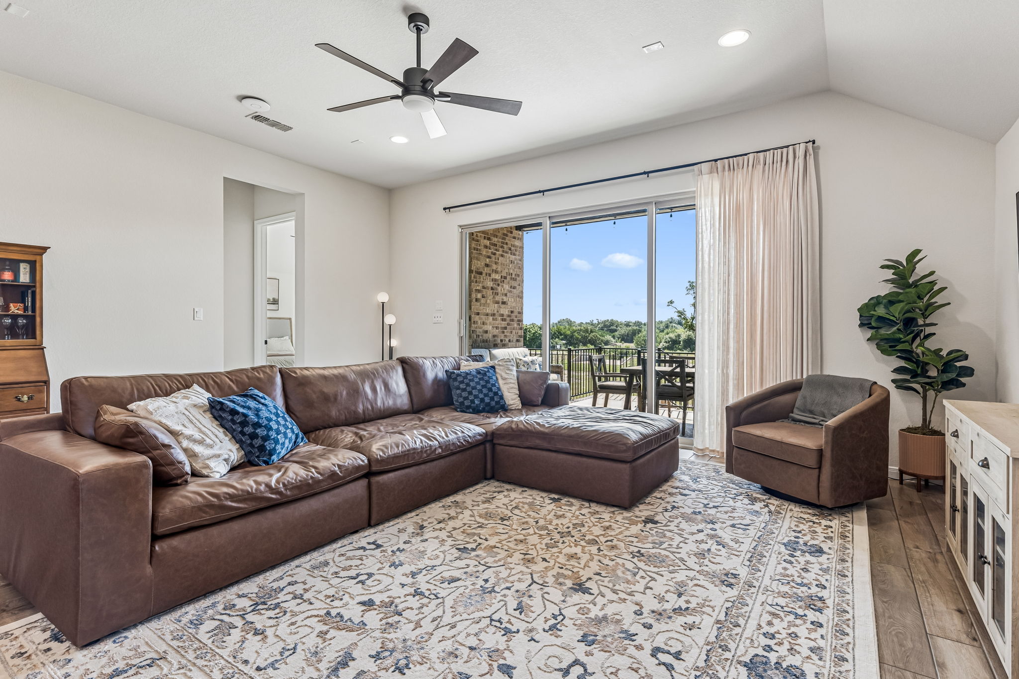 1200 Scenic Grn Loop Georgetown, TX 78628 - Photo 13 of 40 Gallery Image 13