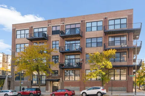 $500,000 | 1751 North Western Avenue, Unit 304, Chicago, IL 60647